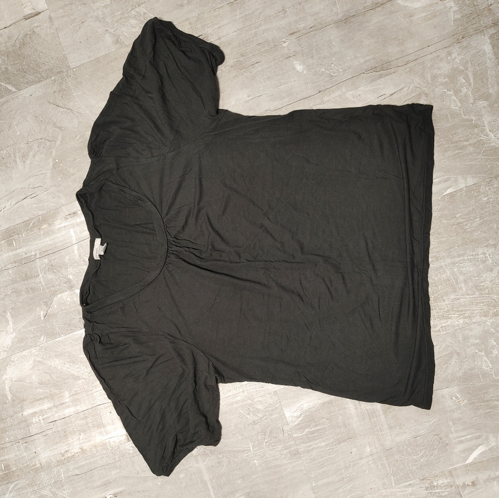 Plain black blousy dress tee